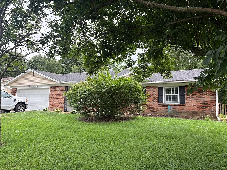 314 Scenic Ct — Photo 1