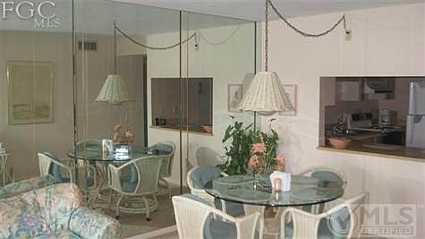 5th image of 131 SW 47th Ter APT 102
