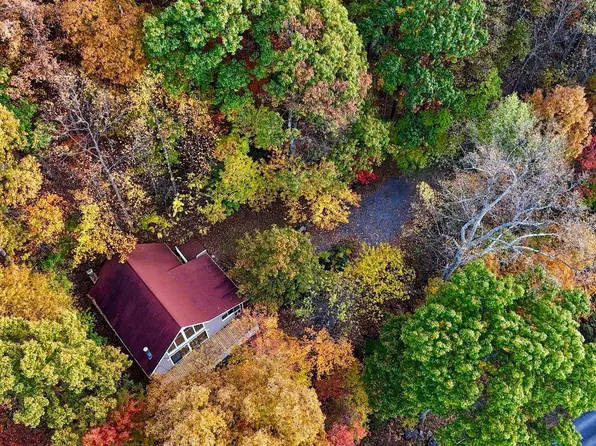 646 Glenwood Ln, Gerrardstown, WV 25420