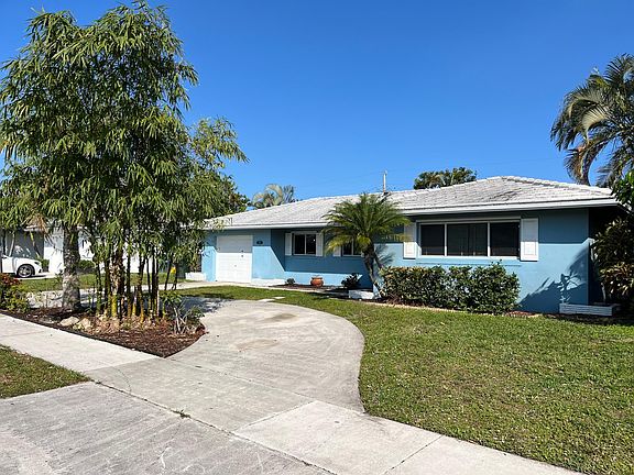 2nd image of 974 SW 12th Ave