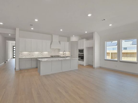 Homesite 1606 dining