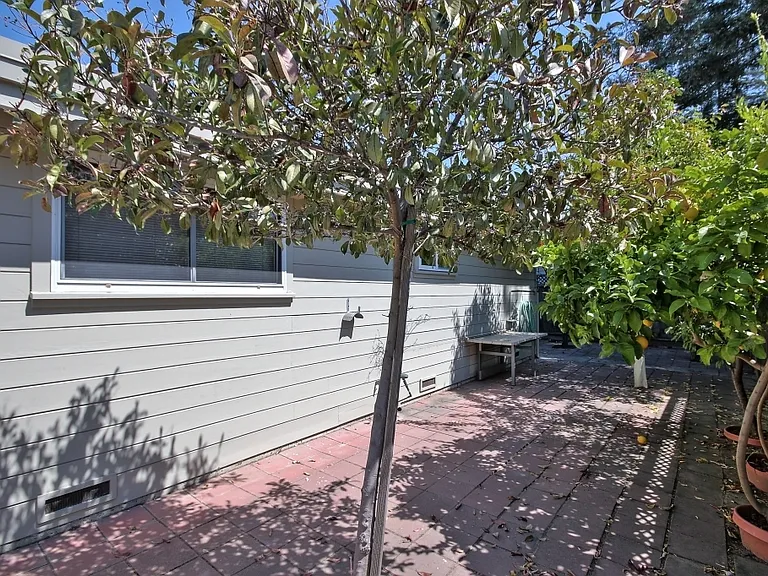 127 Dalma Dr — Photo 13