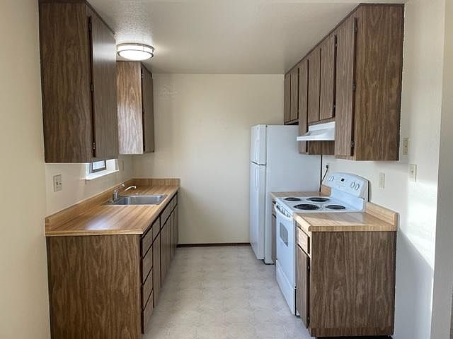 1st image of 975 Nora Way #305