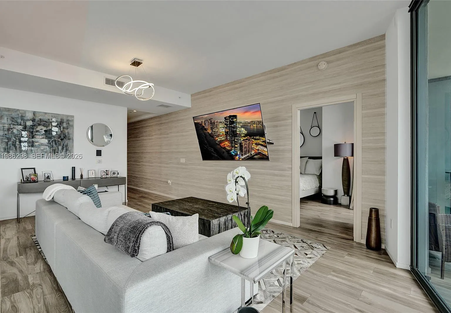 801 Sma Residences Condo — Photo 3