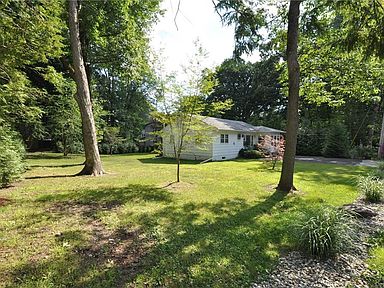 5 Random Rd Greenwood Lake Ny 10925 Zillow