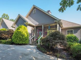 400 Northridge Dr, Tiger, GA 30576