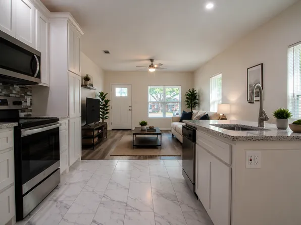 2207 S Vernon Ave, Dallas, TX 75224