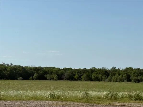 381 County Road 171, Danbury, TX 77534