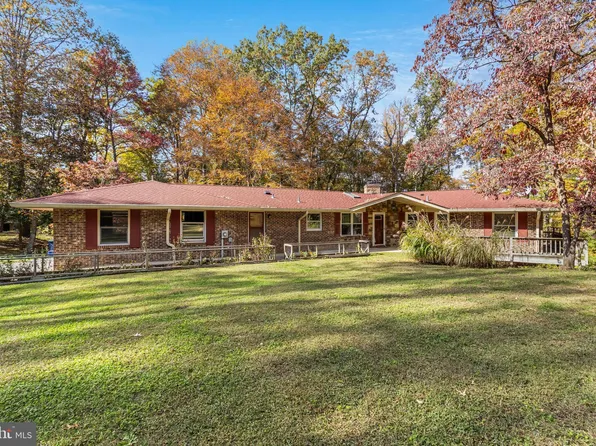 12555 Trinity Dr, Charlotte Hall, MD 20622