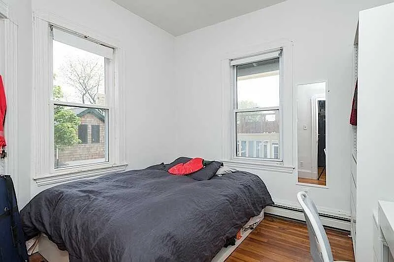 3 bed, $3,950 — Photo 3