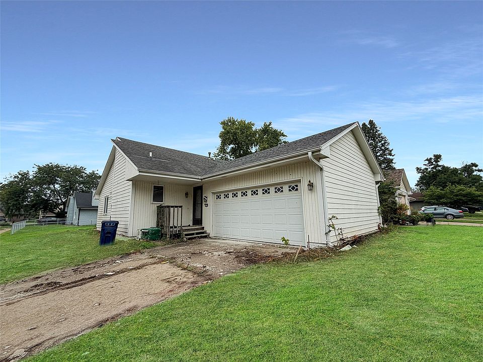 1st image of 4506 83rd St
