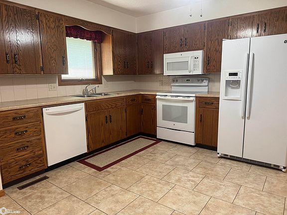 4th image of 703 13th St SW
