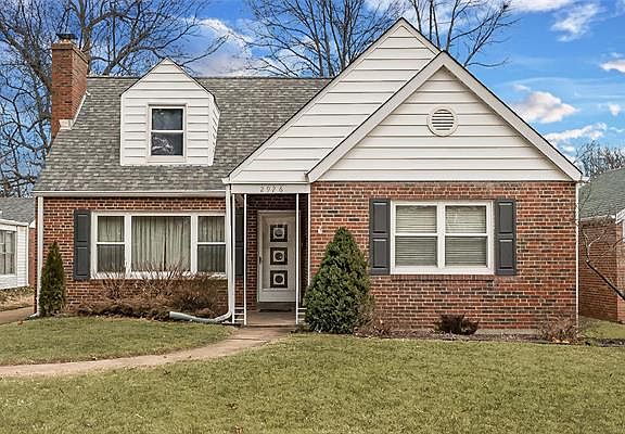 2nd image of 2926 Andover Dr