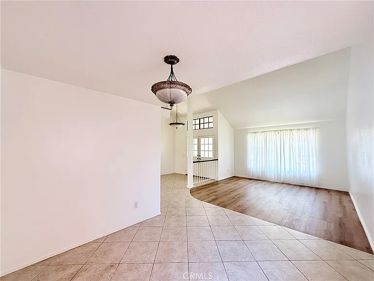 1360 N Hacienda Dr — Photo 8