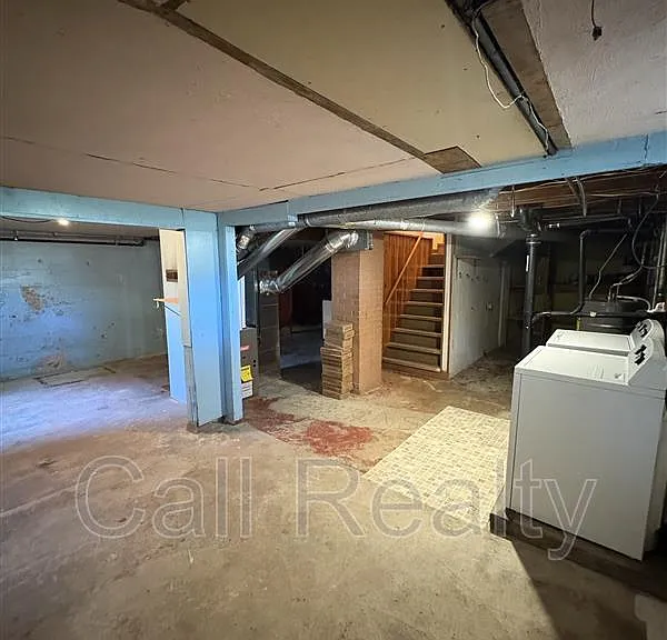 1210 N Locust Rd — Photo 12