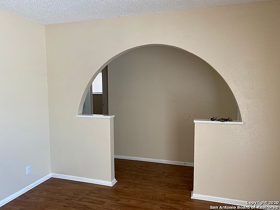 3rd image of 5339 Galacino St