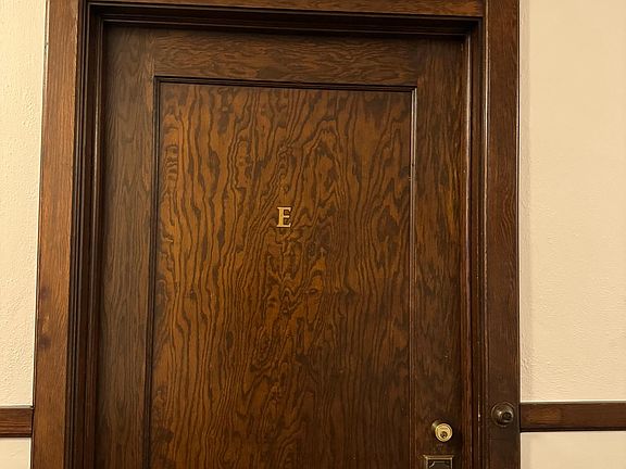 4th image of 658 Grand Ave APT E