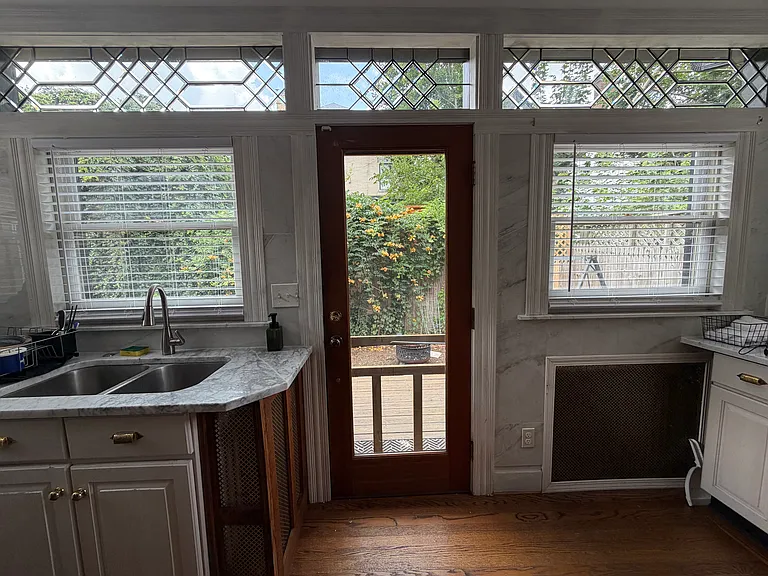 150 Stratford Ave #1 — Photo 30