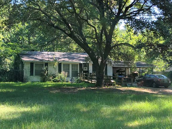 3rd image of 2930 Millard St
