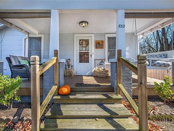 4th image of 832 Temon St