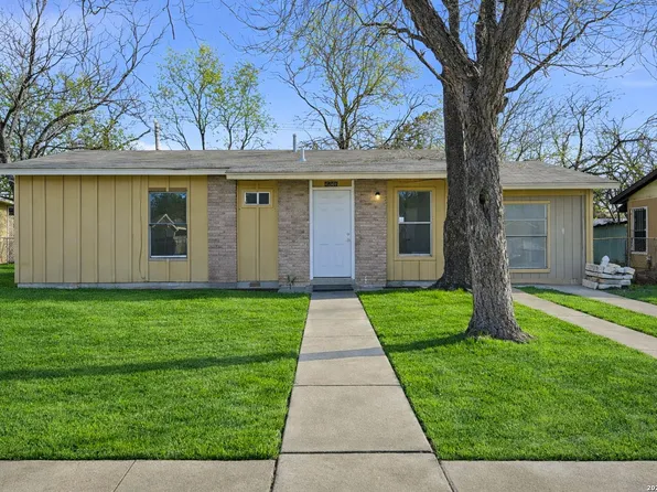 4246 King Krest Dr, San Antonio, TX 78219