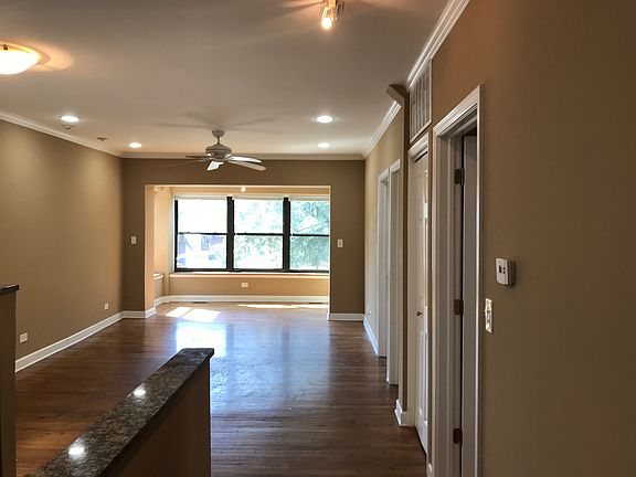 4th image of 1734 W Estes Ave APT 1F