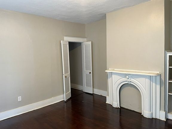3rd image of 2695-2697 Milton Ave