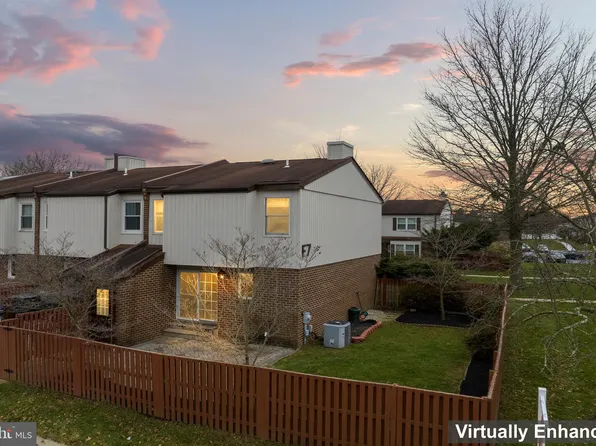 7 Shirley Ln #F, Lawrence Township, NJ 08648