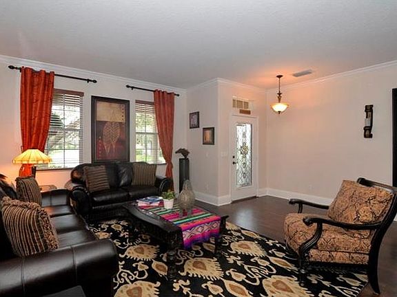 5th image of 664 Legacy Park Dr
