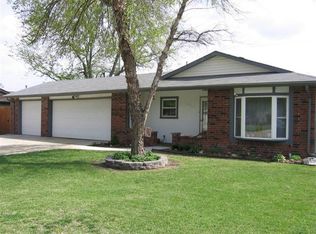 2725 W Crawford Ave, Wichita, KS 67217