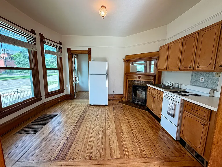 529 N Weber St #1 — Photo 8