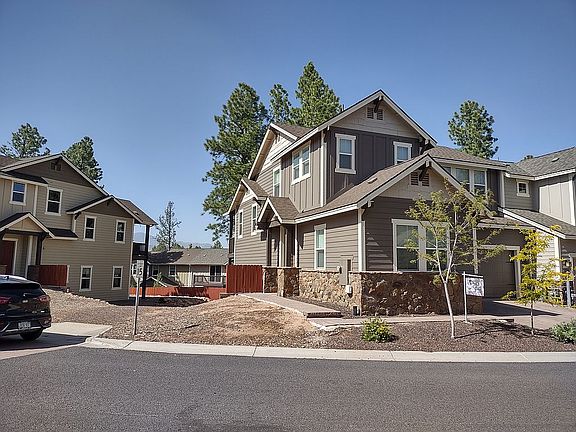 3rd image of 3280 S Hannah Ln