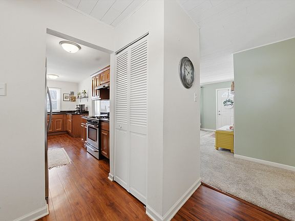 2nd image of 113 Parklawn Ct