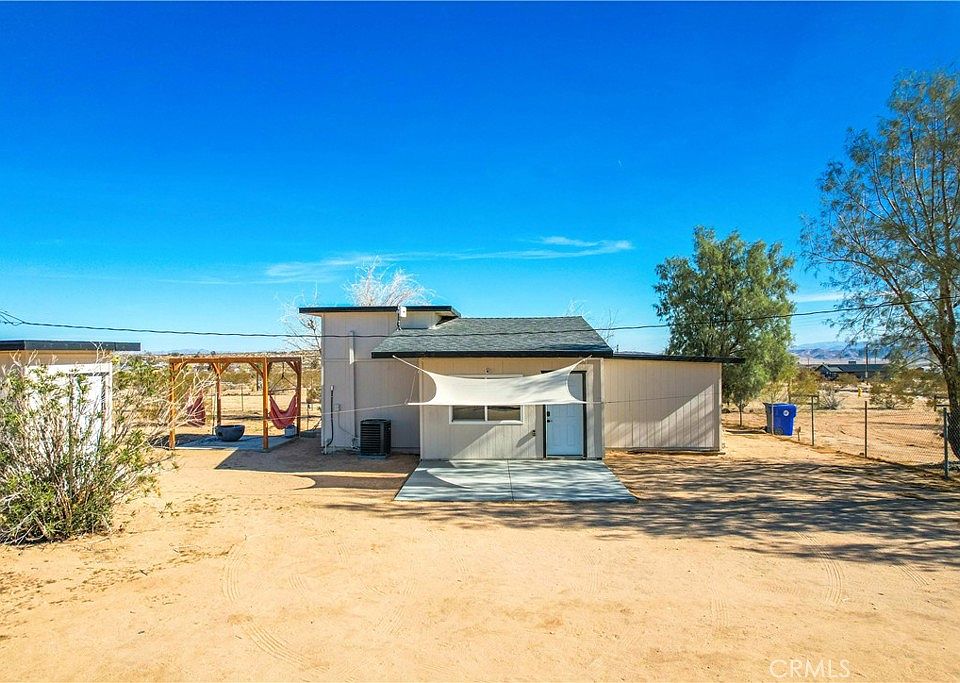 1st image of 62616 Sunny Sands Dr