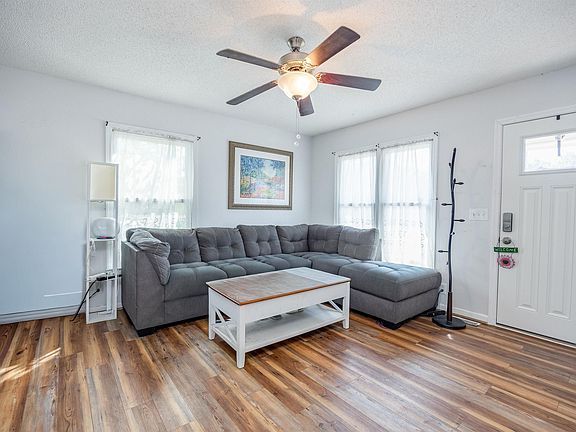 4th image of 2113 Bateman Blvd