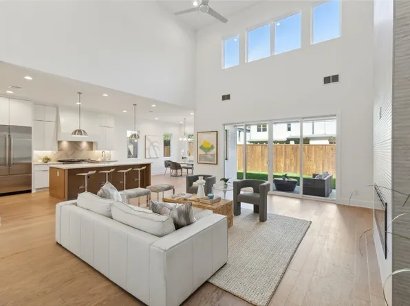 610 Peavy Rd, Dallas, TX 75218