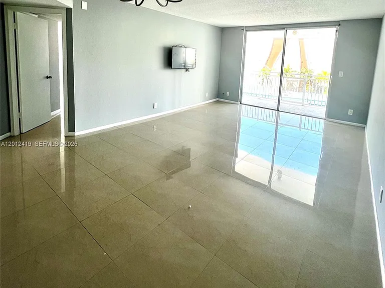 1801 S Ocean Dr #535 — Photo 4