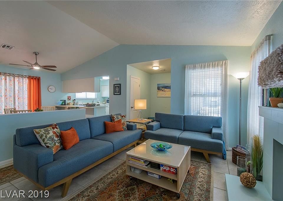 1st image of 808 Schooner Dr