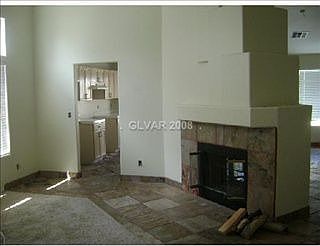 2nd image of 3206 W Gilmore Ave