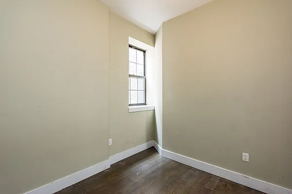 Rented by Nooklyn NYC LLC | media 25