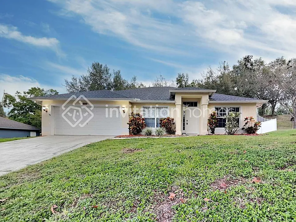1313 Windy Bluff Dr