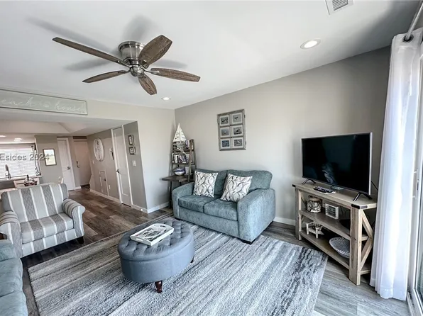 4 Cedar Reef Dr #B204, Saint Helena Island, SC 29920