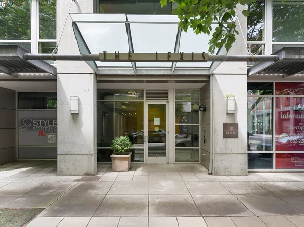 1125 NW 9th Ave, Portland, OR 97209