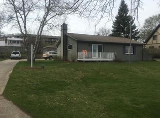 1018 Lake Ave, N Muskegon, MI 49445