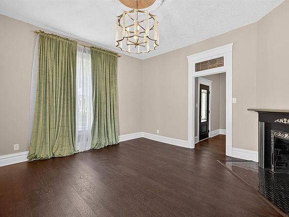 5th image of 1329 Saint Ann St