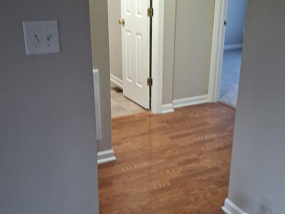 4th image of 2236 Sunshine Ave