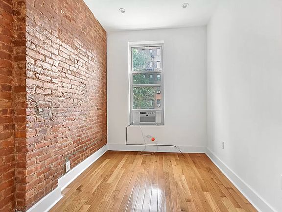 3rd image of 300 E 61st St APT 2W