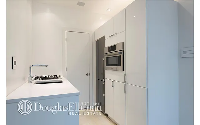 Rented by Douglas Elliman | media 10