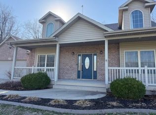 270 E Roy Barnes Rd, Sturgeon, MO 65284