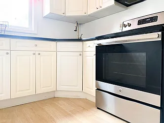 Rented by RealTegrity NY LLC